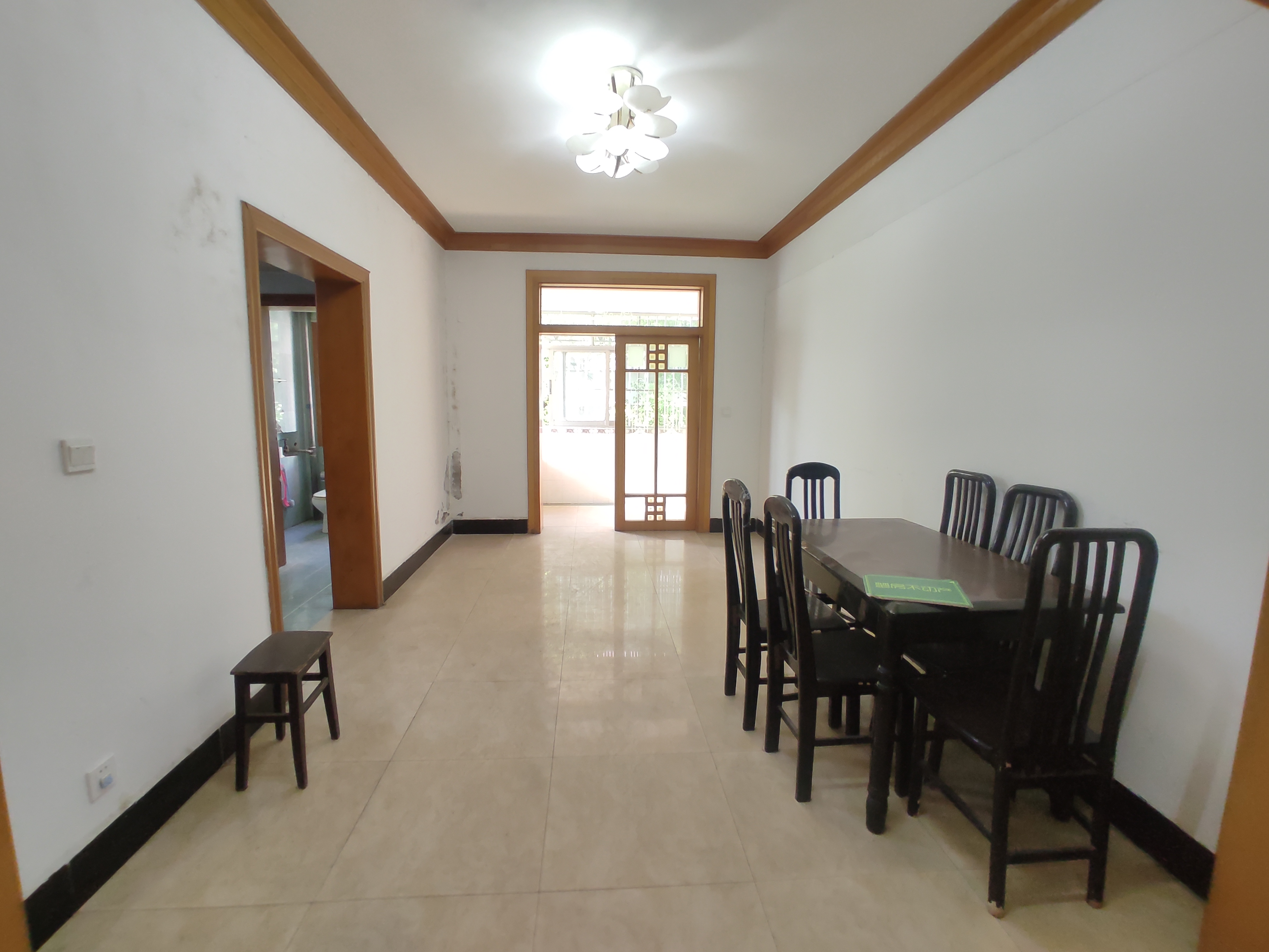 桃林园小区沔中北门大户型4房步梯好楼层看房约起来