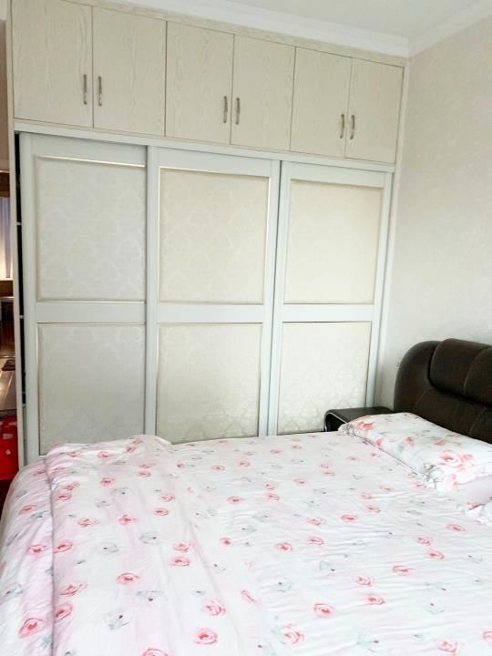 75万锦绣龙城满二 住房南北通透3室2厅房东急置装修卖毛坯价