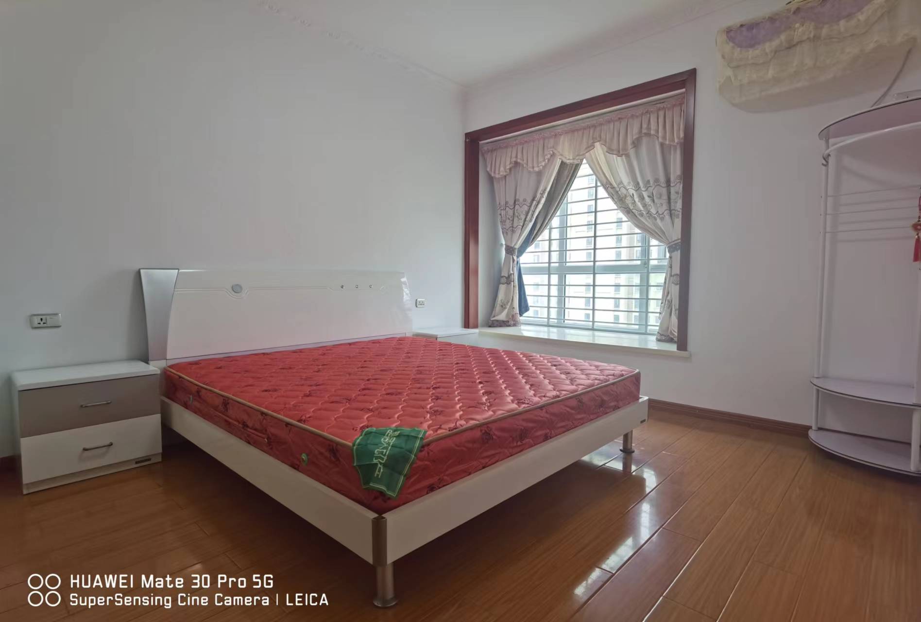 和合国际北区精装三房中间楼层拎包入住看房方便业主诚心出售