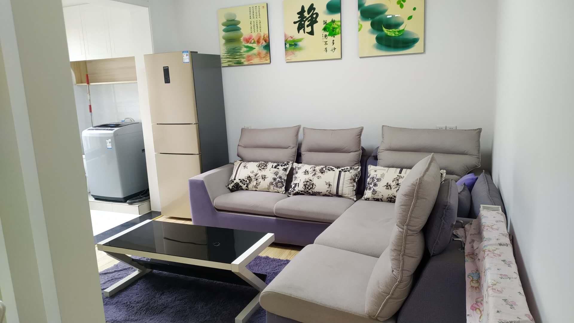 和合国际，温馨二室，环境比较大的小区，全屋带供暖，基本没住，看房方便