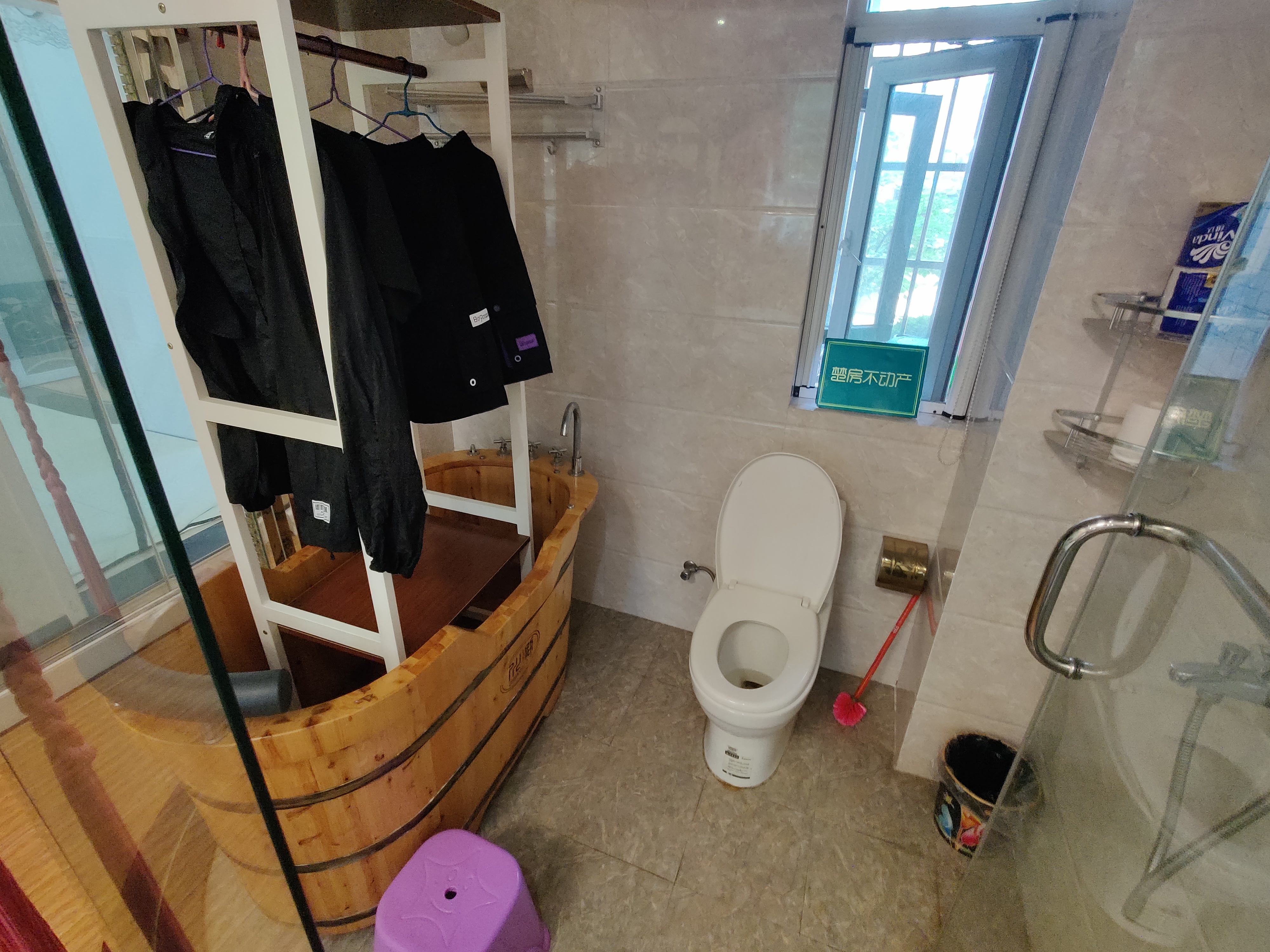 翰林公馆精装三房随看房出门就是一中也可以出租需要的看过来