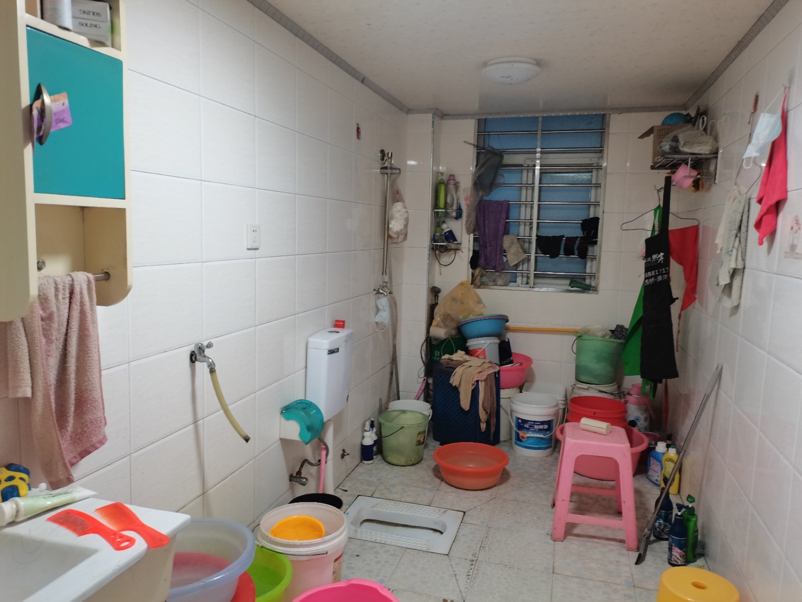 精装3室2厅2卫1，环境舒适