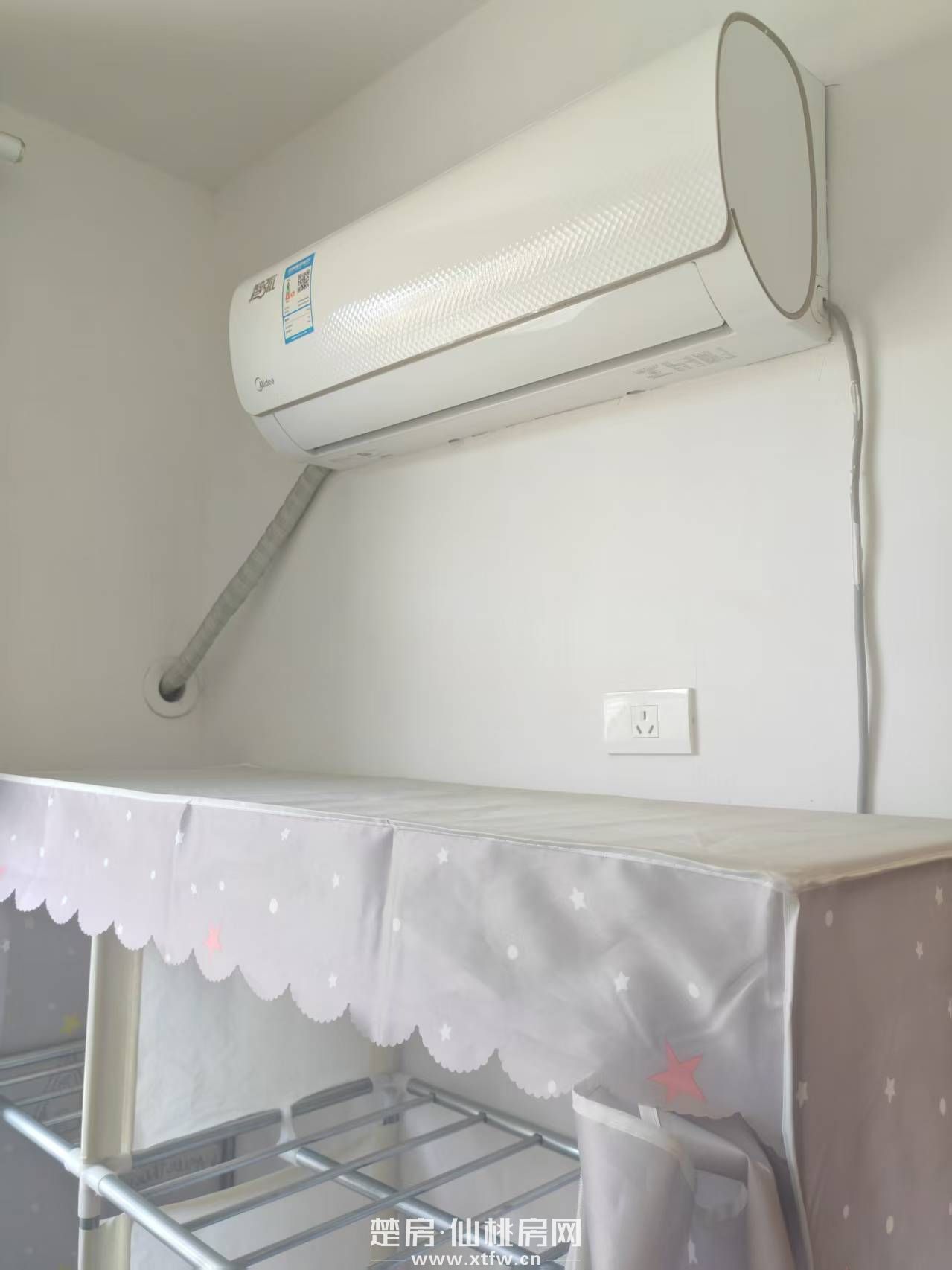 仙桃中学、富迪三友生活广场附近50米，汉江学生公寓