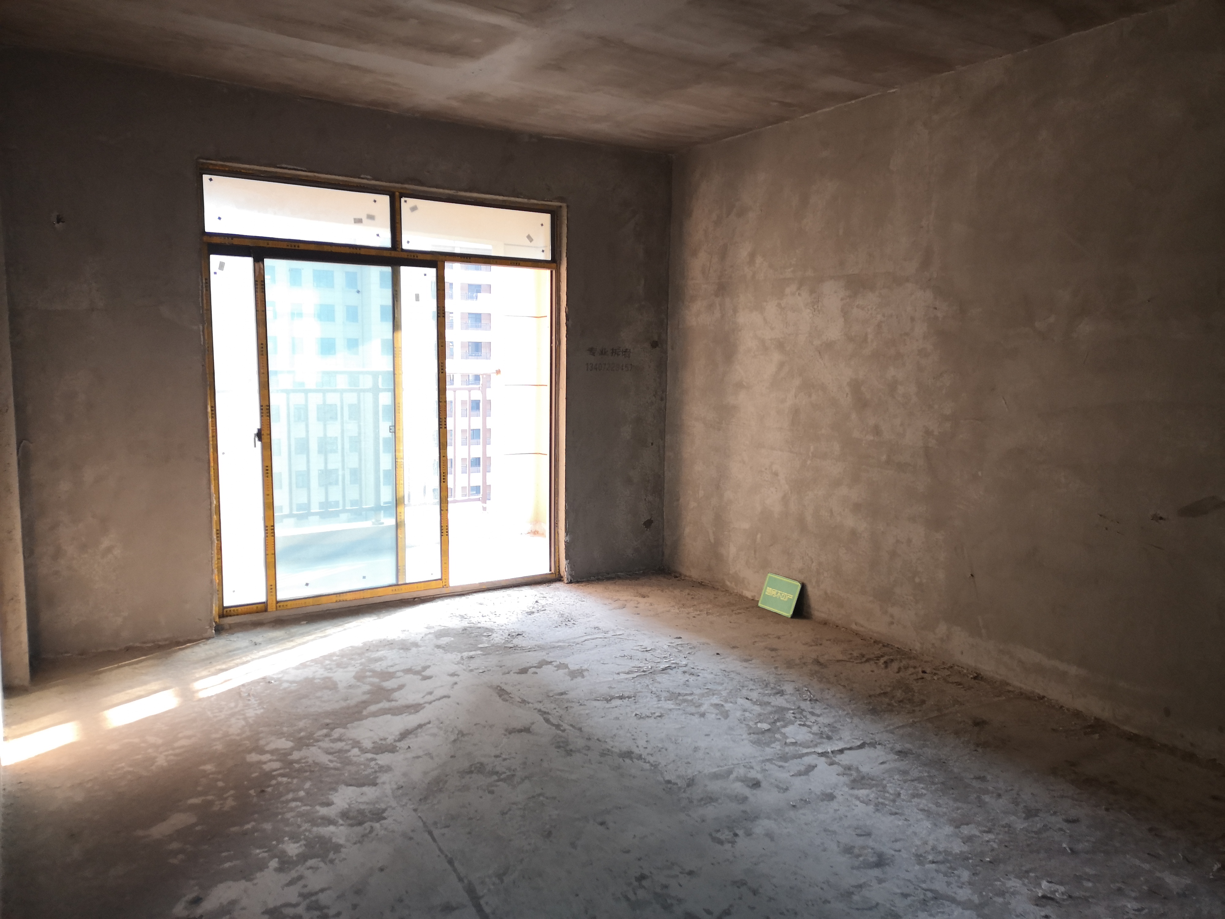 沔阳清华园就在新贰钟旁中间好楼层边户采光好滴狠带车位