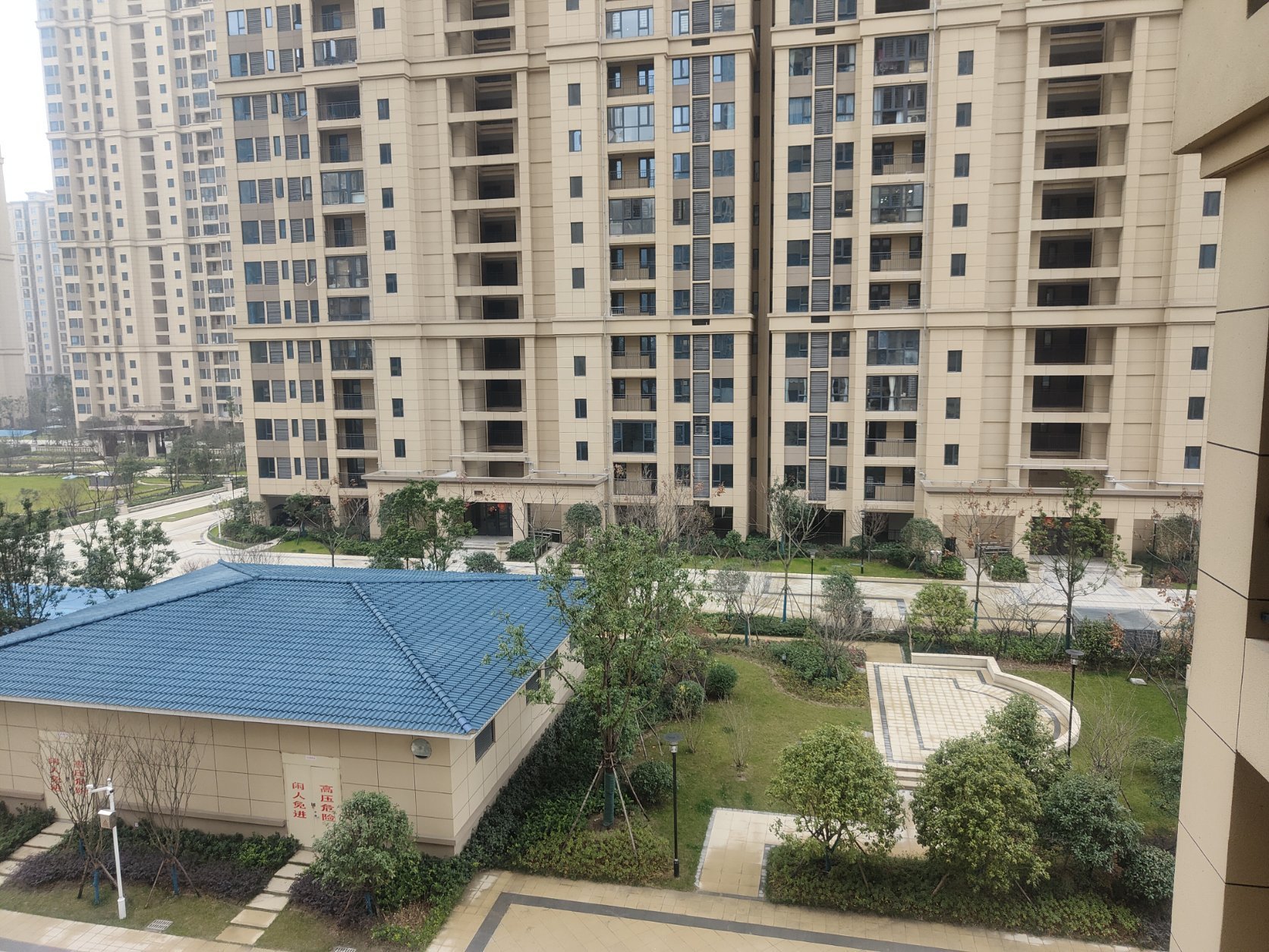 城南，翡冷翠，单价4700，东边户，毛坯4房，新二中，快来捡漏