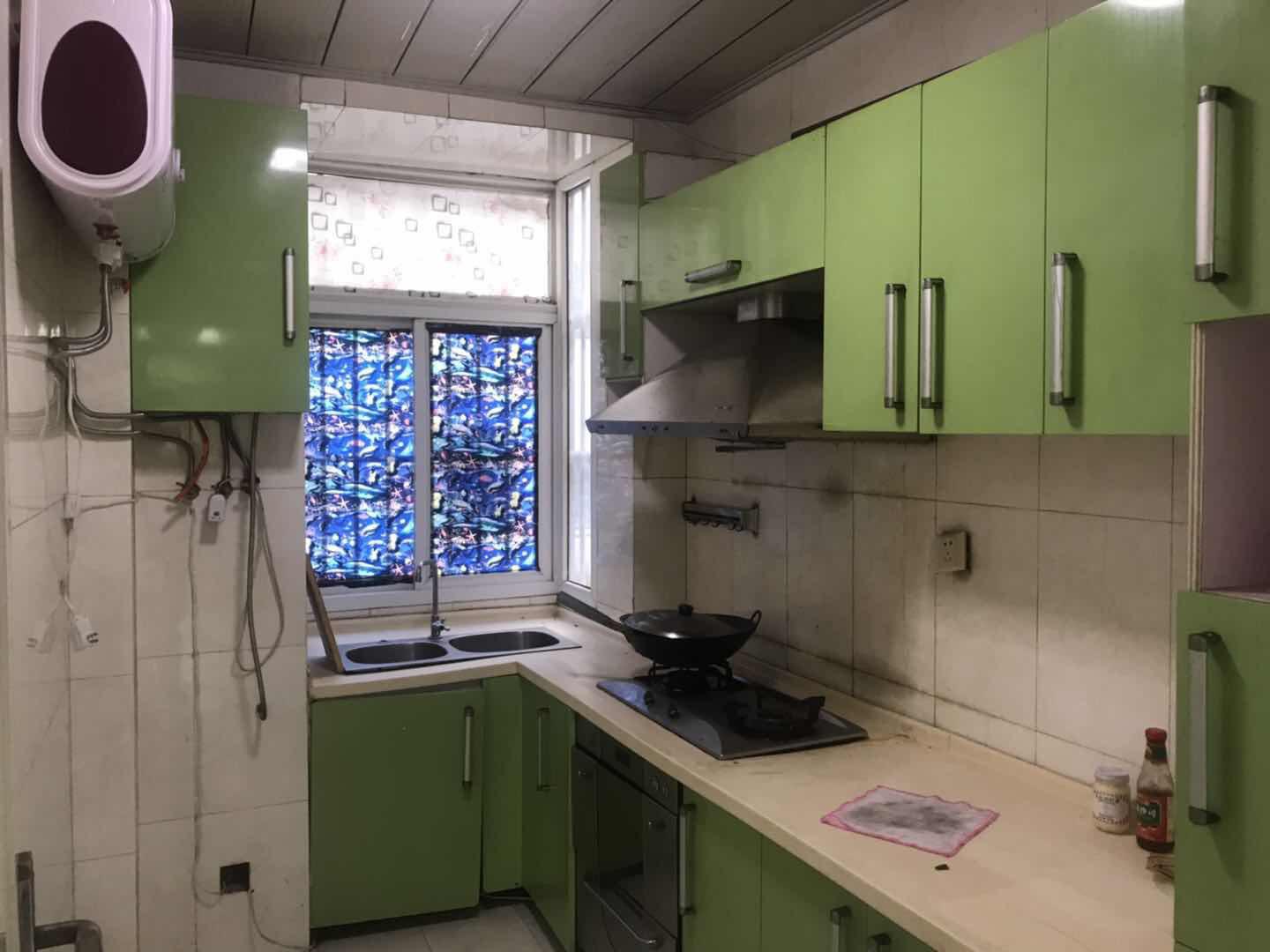 武商对面装修三房，离 近，南北通透，中间好楼层