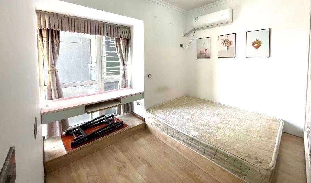 福星城高性价比精装大2房1卫出租楼层好，采光好，保养好，空间大拎包入住。出行方便。成熟社区，配套齐全。