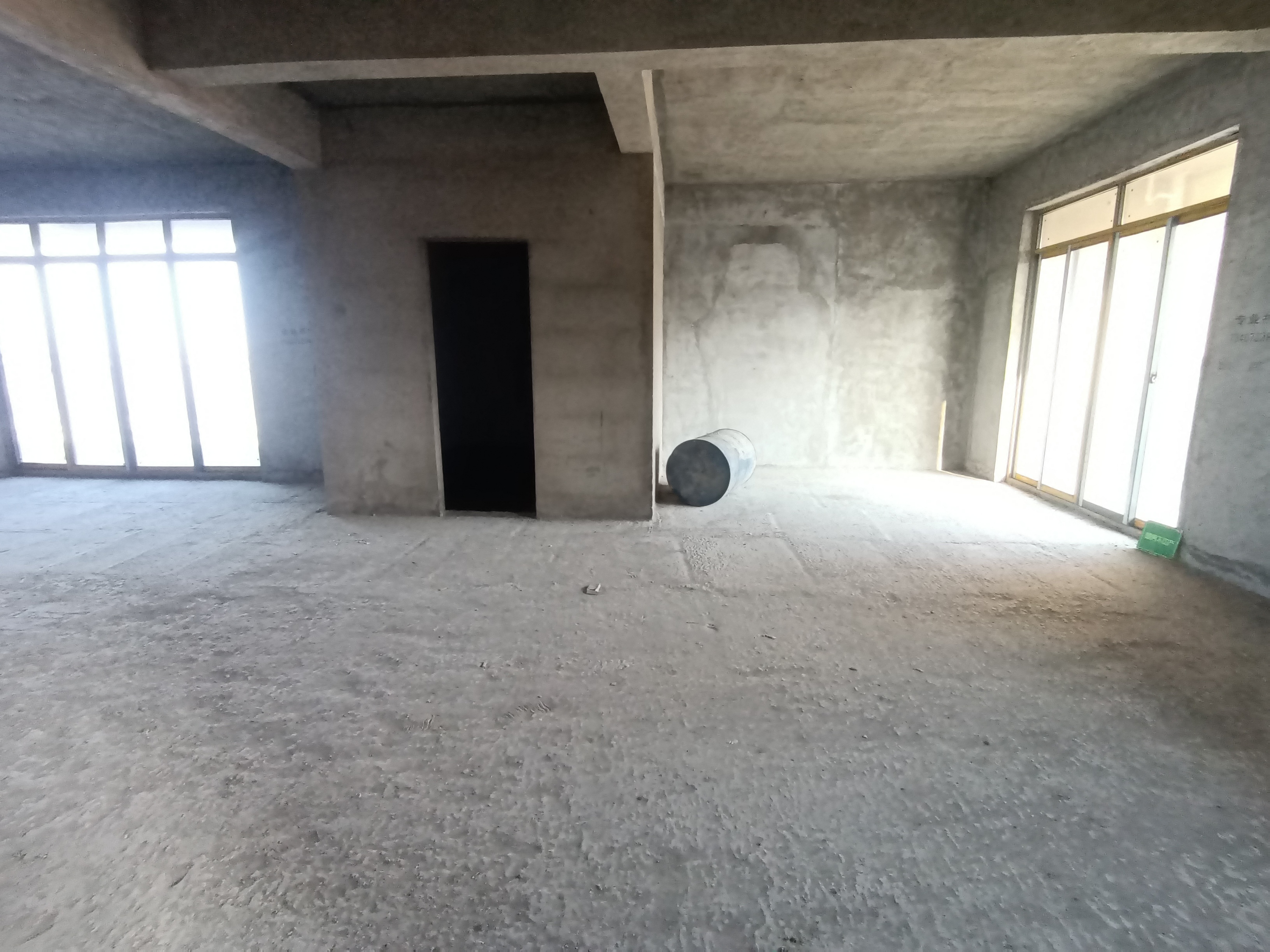 元泰未来城B湖景房3.15层高观光电梯2梯2户四阳台设计城南少有的湖景房南北通透