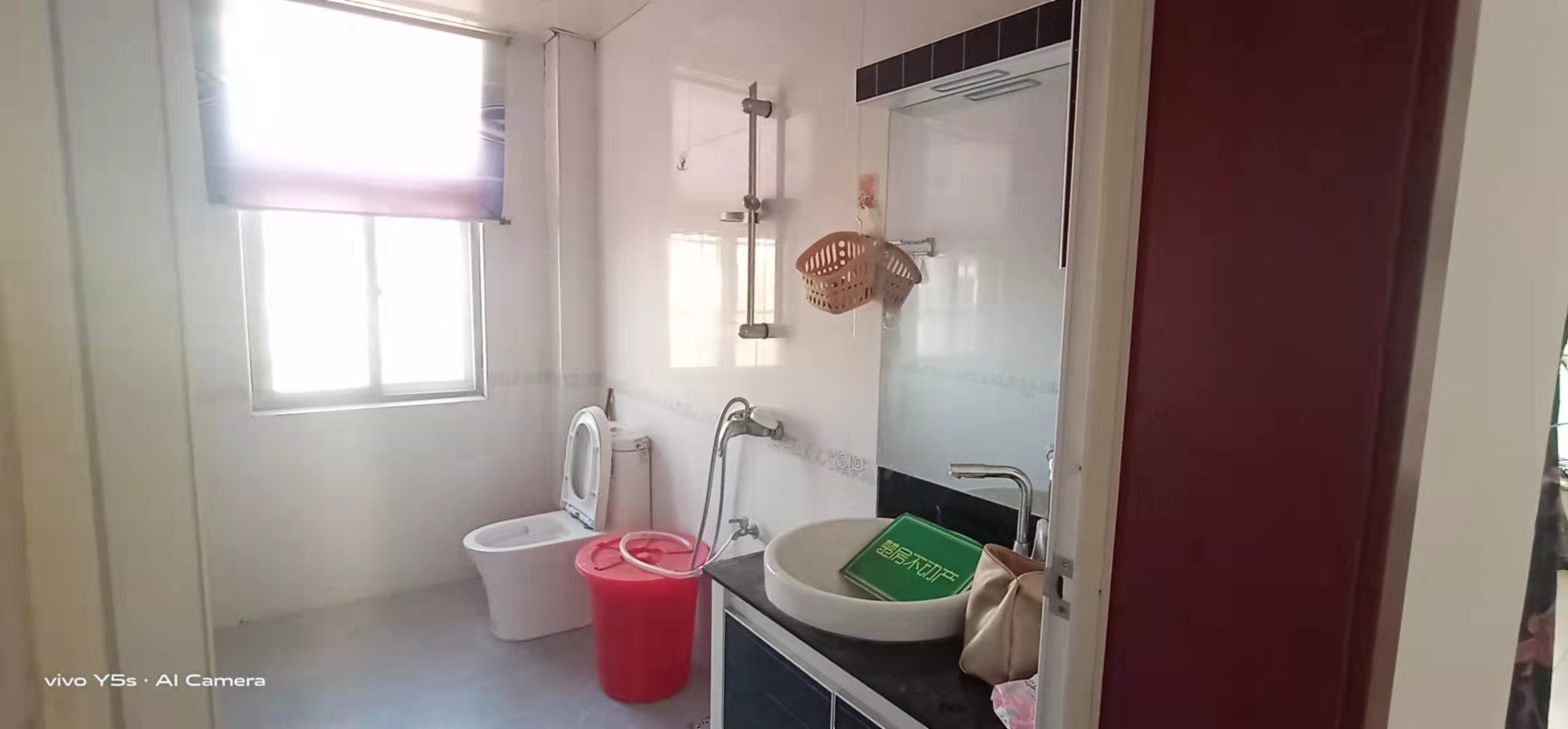 水岸人家精装三房，江景房，江滩公园旁，诚意出售