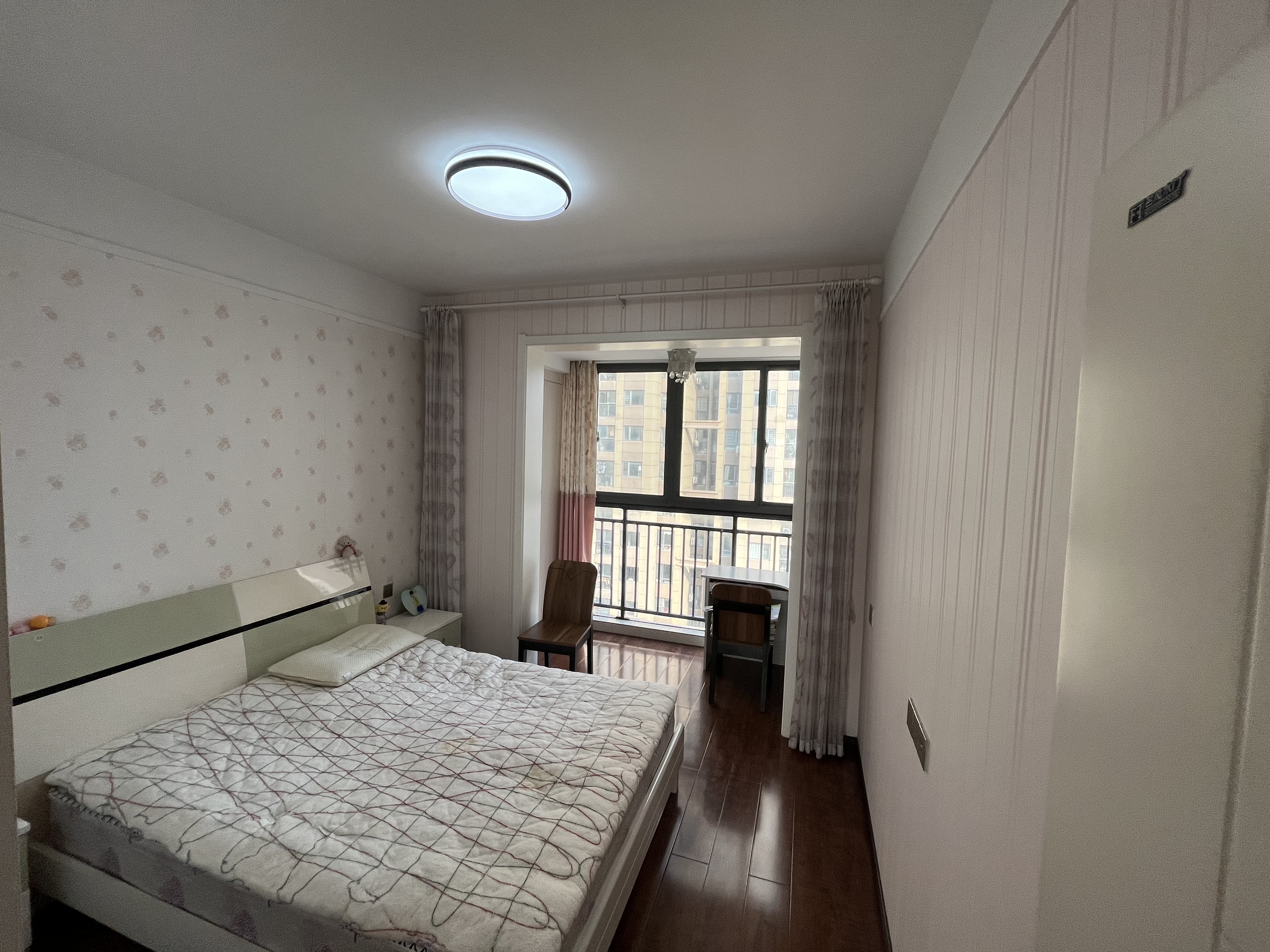 新三中元泰未来城精装大三房中间楼层大边户