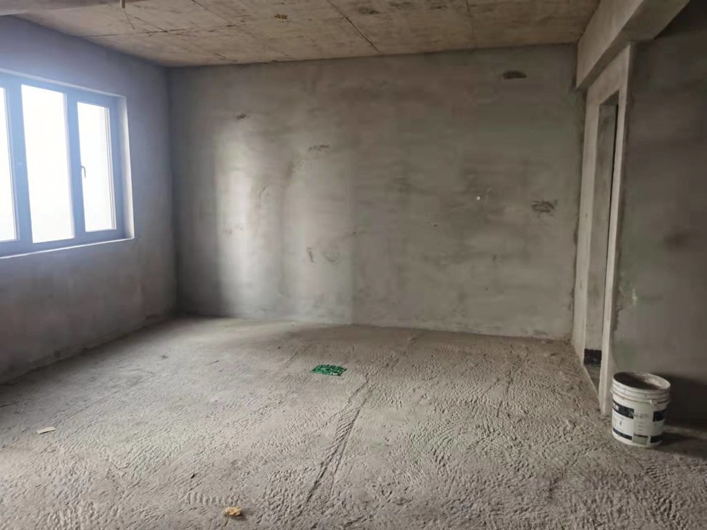 城西，绿地华庭香格里拉，满二，公园里的房子，天然的氧吧，业主诚意出售