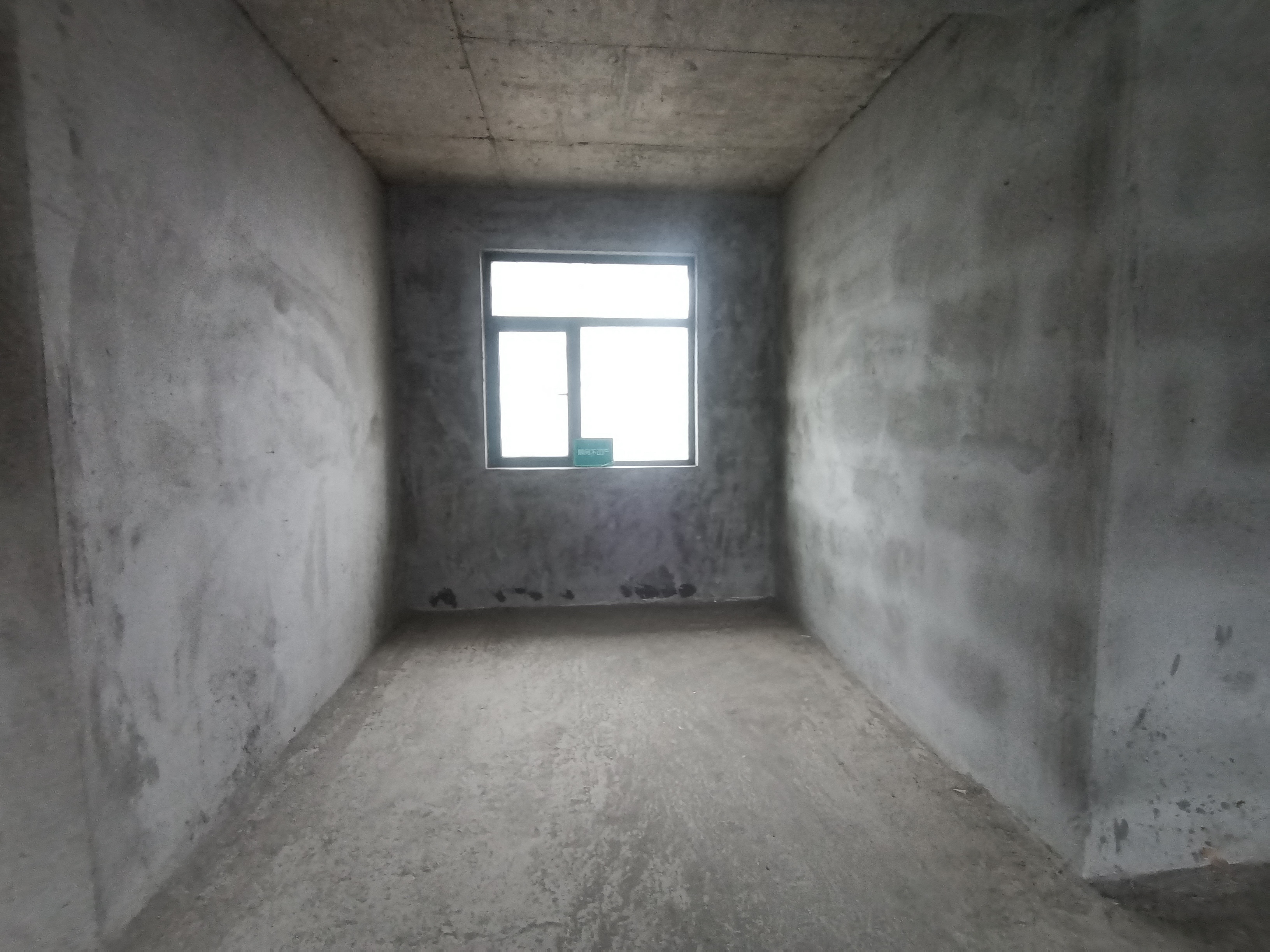 新街毛坯三房户型好南北通透楼下就是菜场