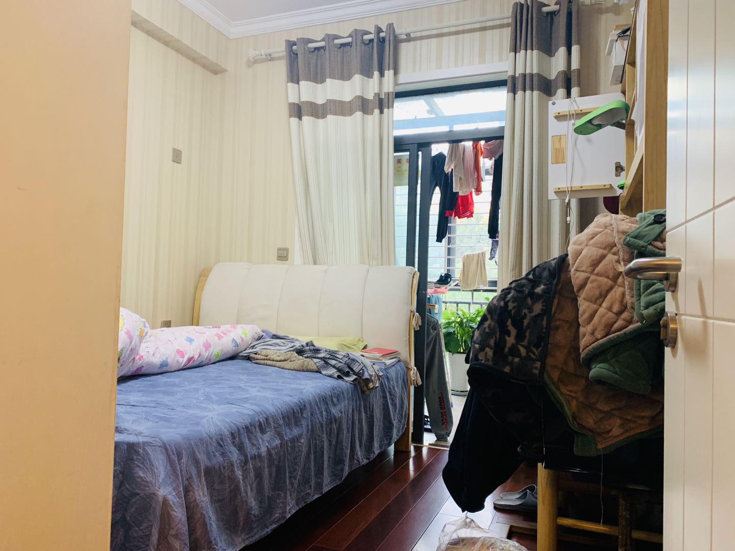 三丰鼎城精装3房2厅2卫，周围设施齐全