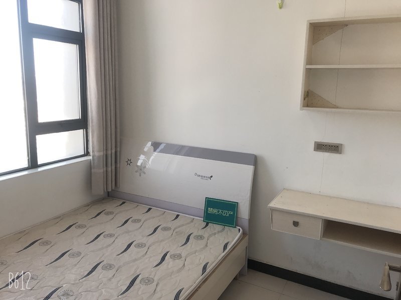 学府公寓 精装单身公寓 拎包入住 出租自住非常好