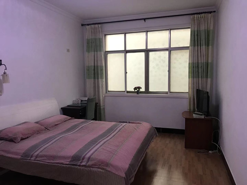 复州花园私房220平公4层，6室3卫，地段好，证满二，