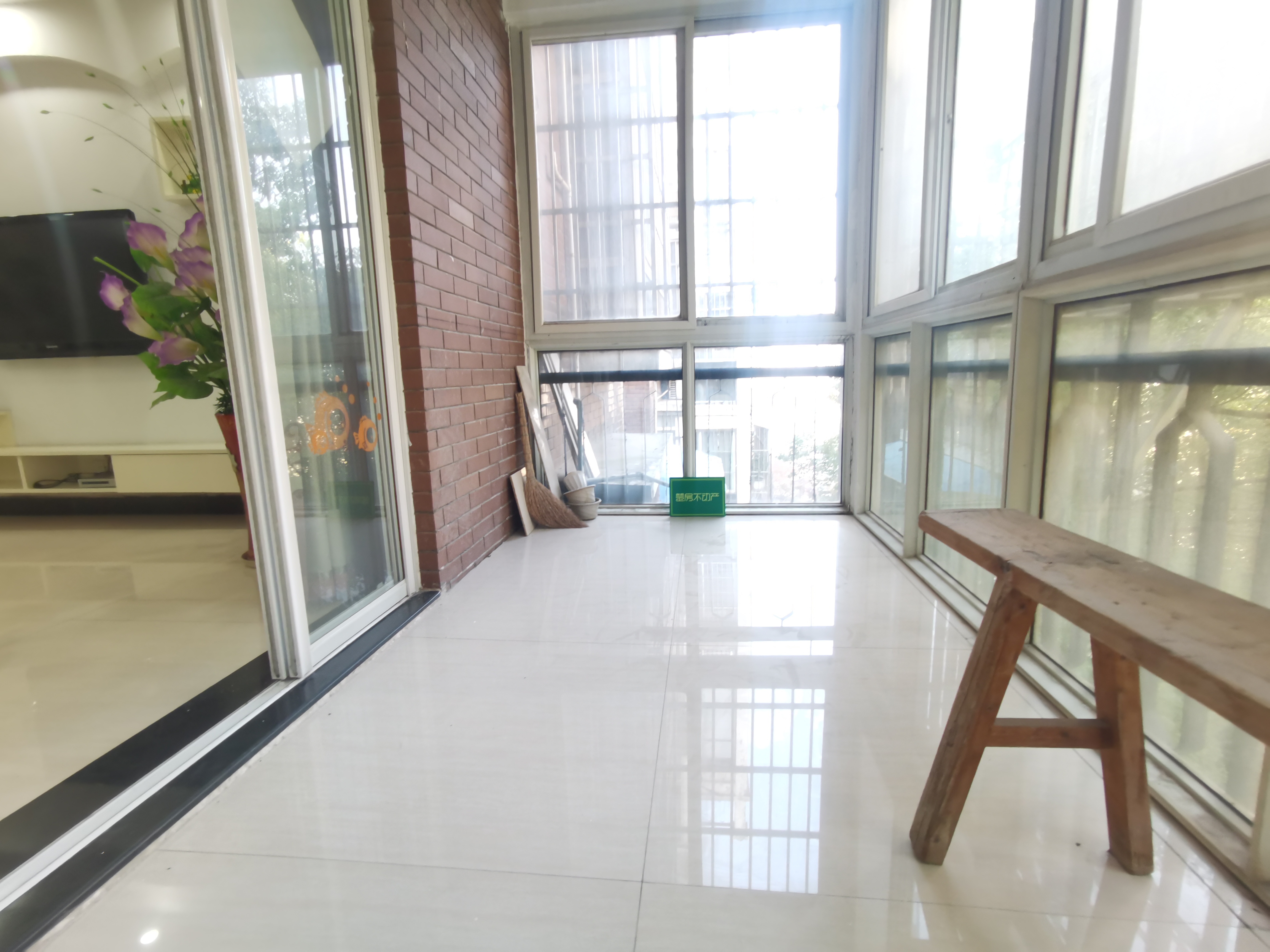 水岸人家精装大三房环境优美空气清新