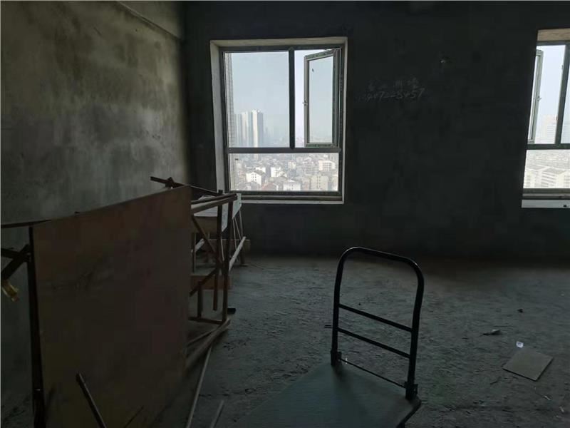 和合国际还建房，只限全款，两房毛坯，标准 房，买到就是 到