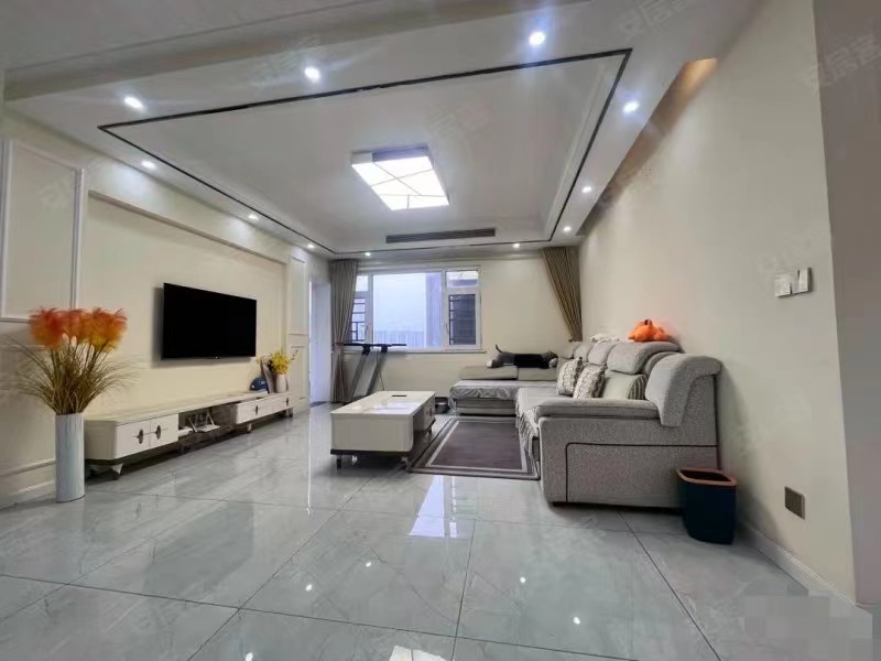 248，业主亏本出，世纪雅园 ,单价4800，精装四房， 边户 ，9成新装修，南北通透，电梯小高层