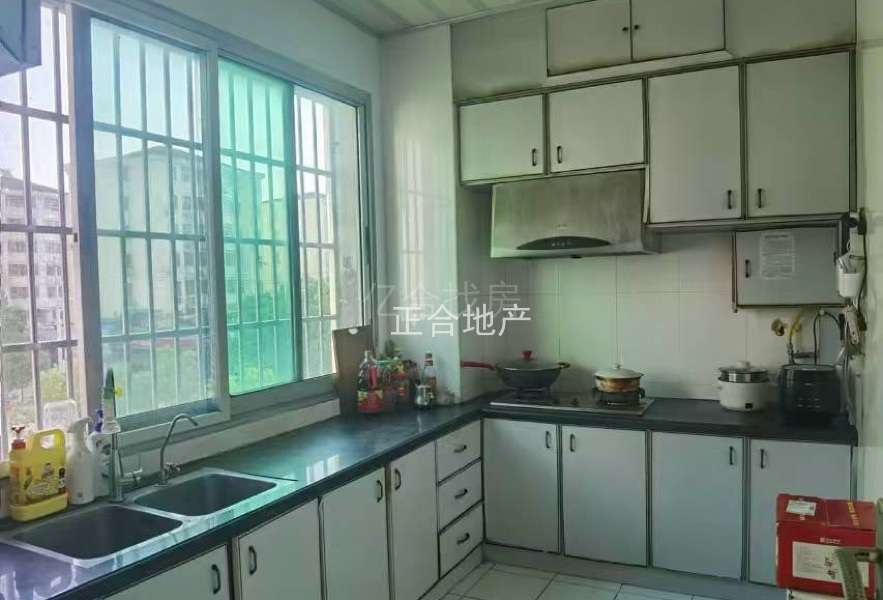 捡漏，捡漏，德政园布诺尼，步梯三楼，精装三房，证满二。