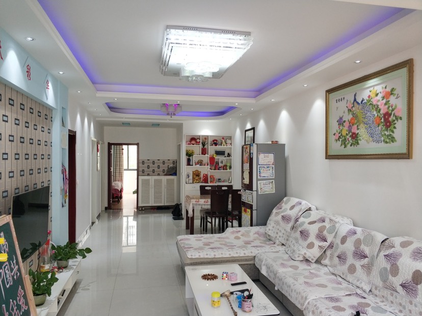 博雅世家，职院对面，步梯3楼，满二，诚心出售