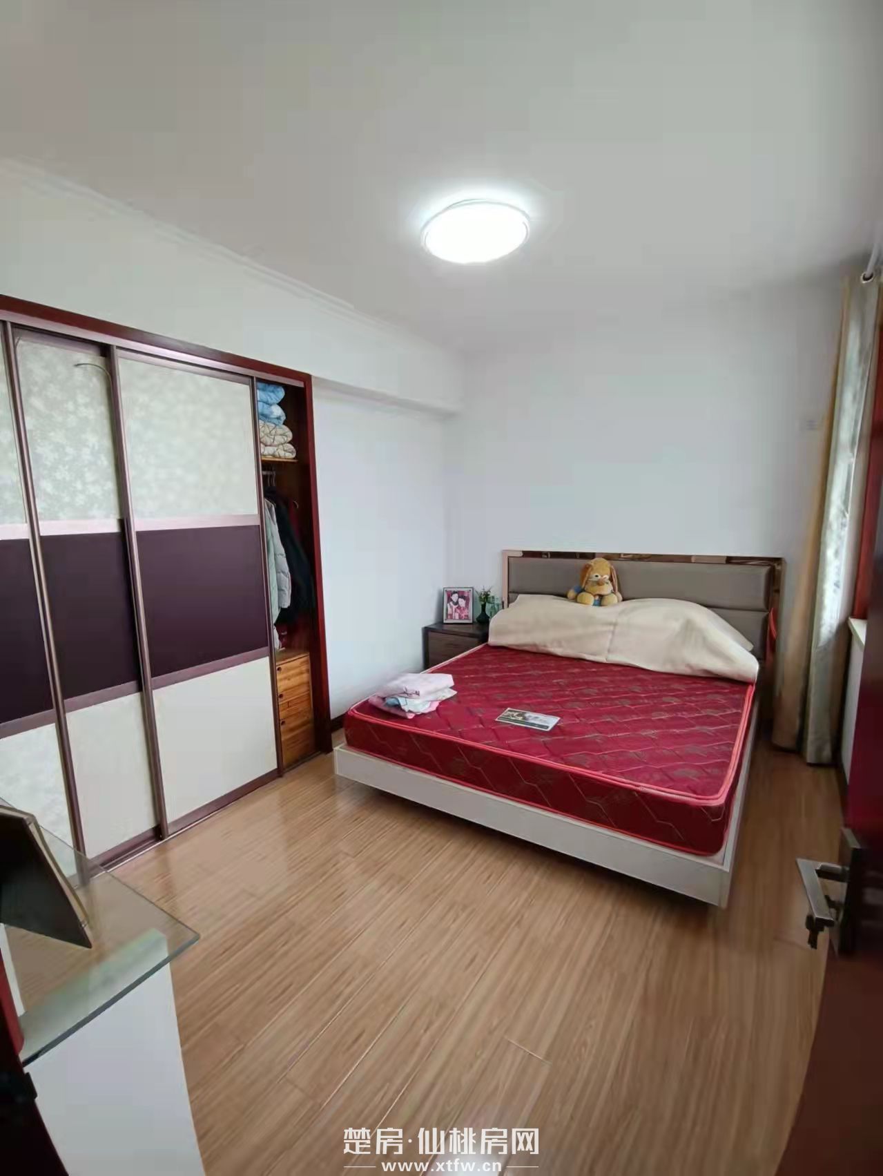 新天地广场沃尔玛与中百仓储之间3室2厅2卫120m²出售