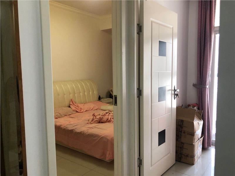 68平46万新天地国际广场2室1厅满二 住房电梯好楼层