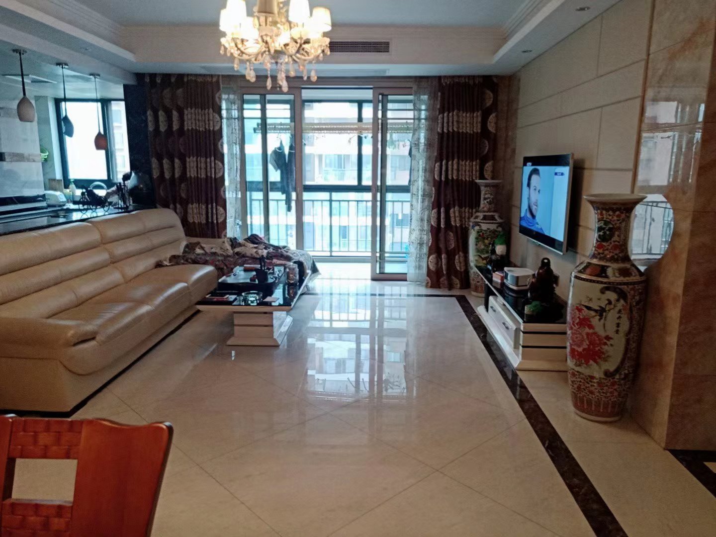 金域城邦.精装三房.电梯小高层证件满二.看房方便