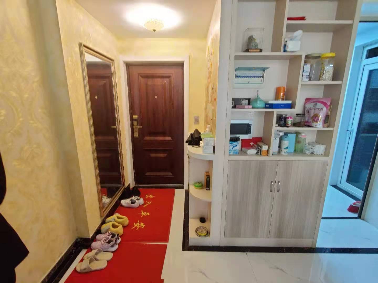 森林国际 精装两房 好楼层 可读新二中 二小 看房方便 房东诚意出售