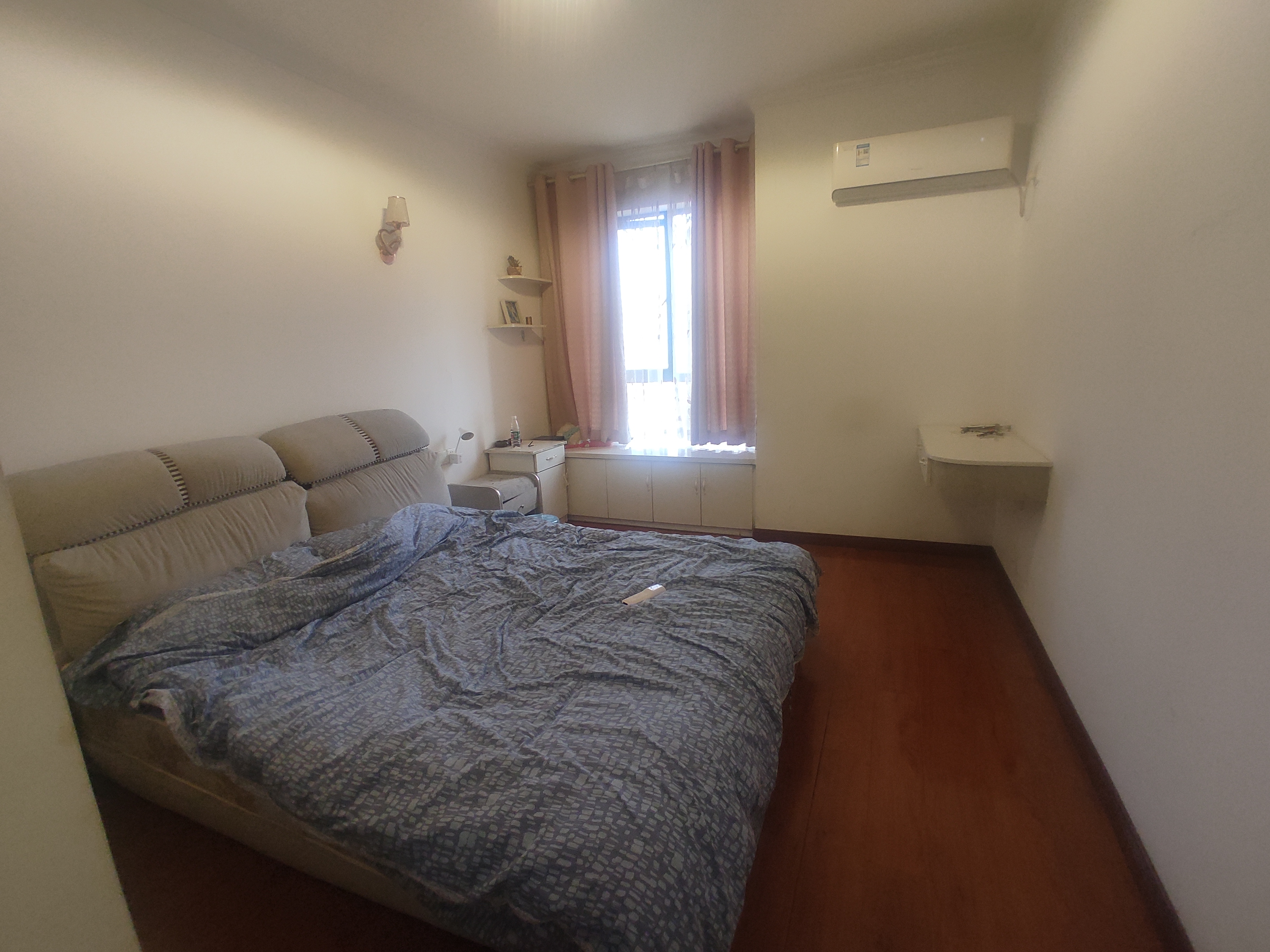 新城一号新街精装大两房诚意出租