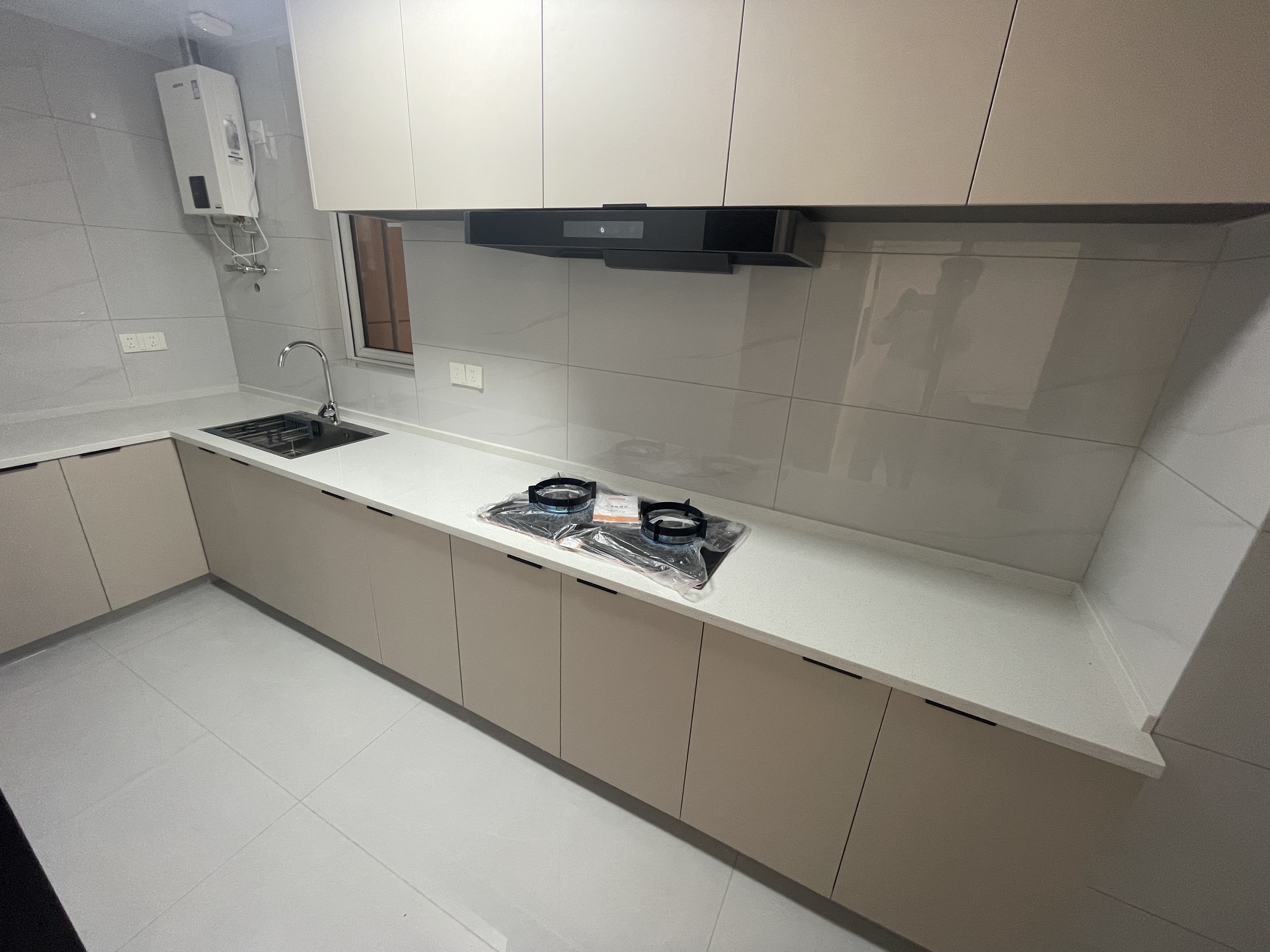 满庭春全新装修三房视野无遮挡阳台看下去就是操场不用接送了