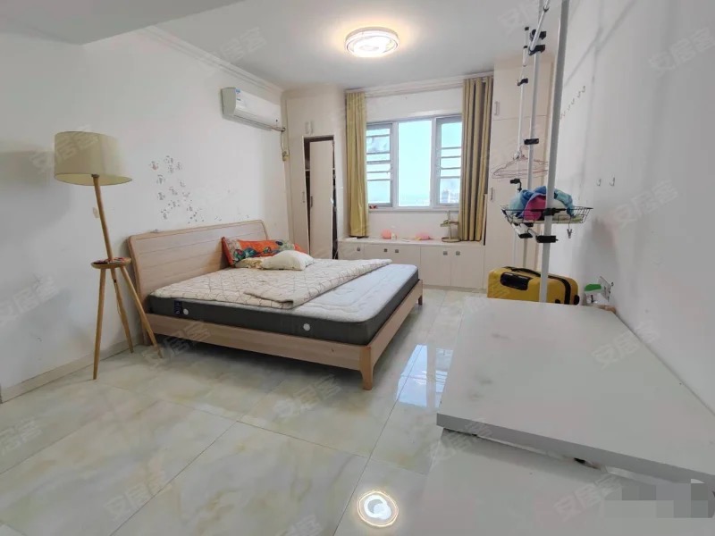 满庭春，单价3800，供暖房，双阳台，南北通透，双阳台，证满二