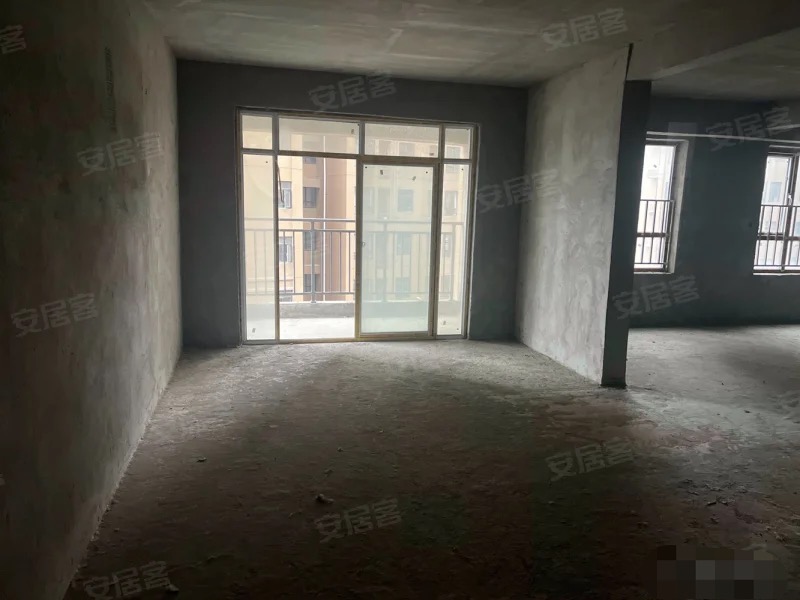 城南，沔阳公馆，毛坯房3房2卫，中间楼层，单价5000，证满二年，