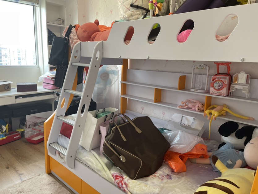 和合国际4期，精装修3室两厅两卫，南北通透，保养好，诚意出售