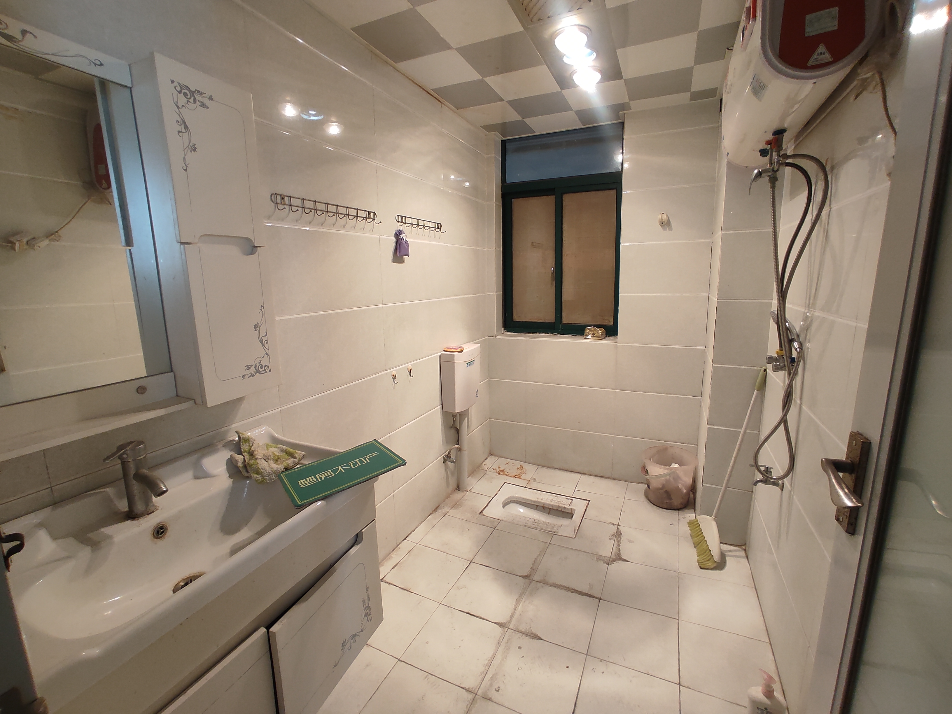 时代广场普通装修两房送入户花园证件在手满二