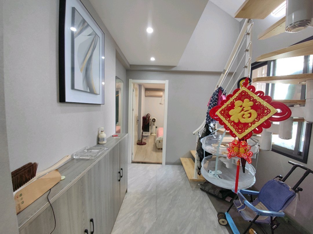 亏本出售，江滩公园旁，水云间，电梯洋房，精装三房，南北通透，证满二，