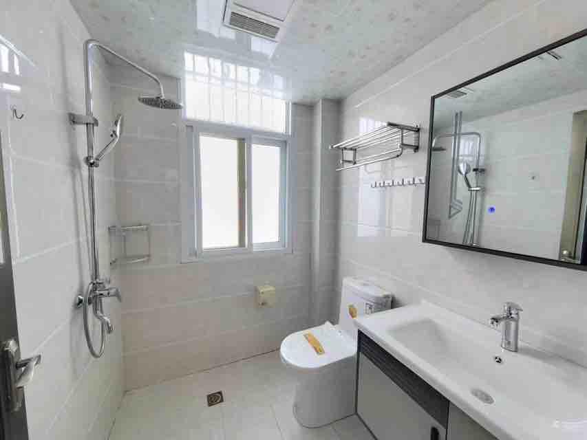 降价了！！！房东亏本急售，城南单价5089，精装三房，南北双阳台，电梯好楼层