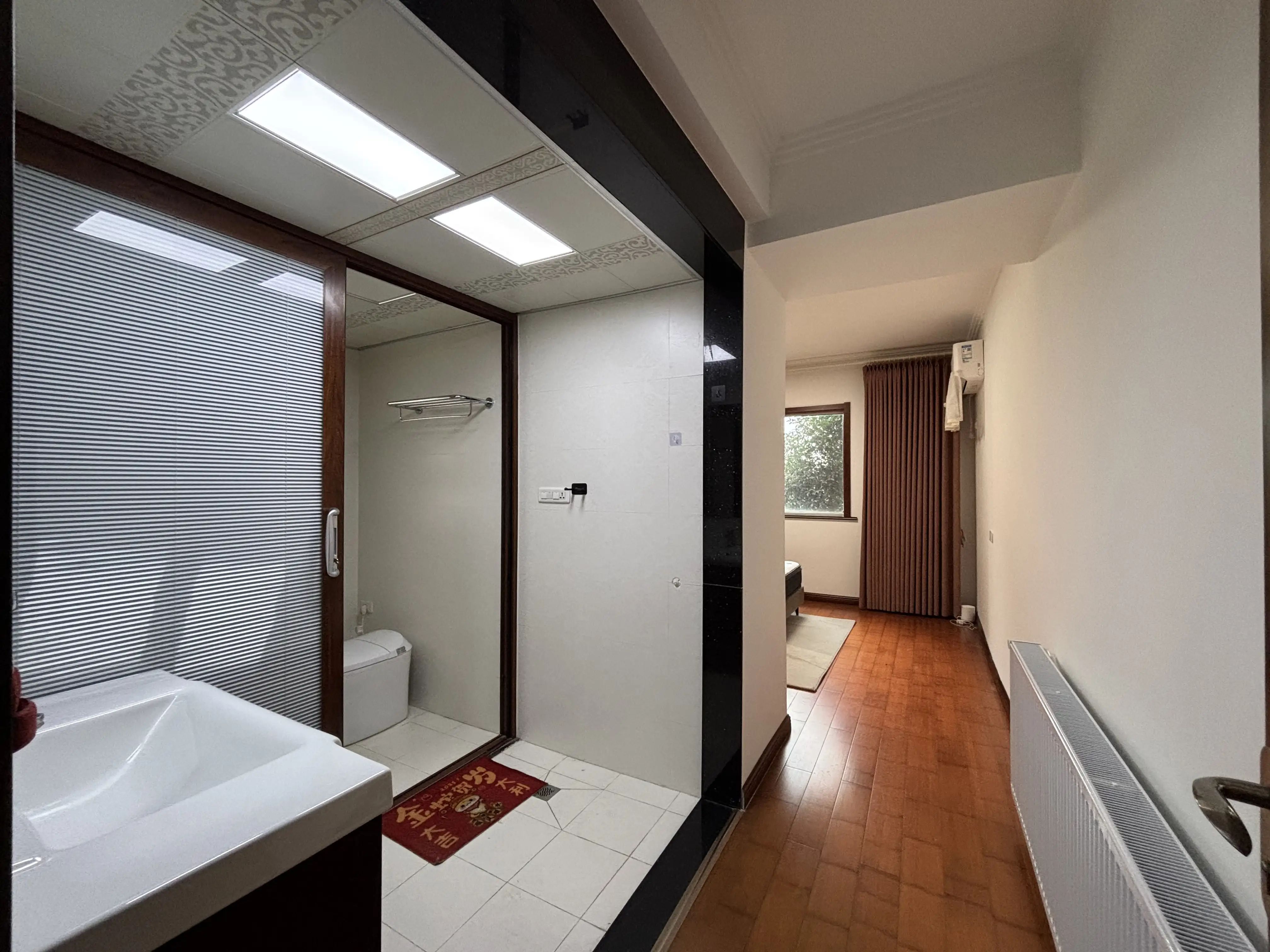 满庭春，边户小高层，精装三房，全屋品牌家具带暖气，单价4千多