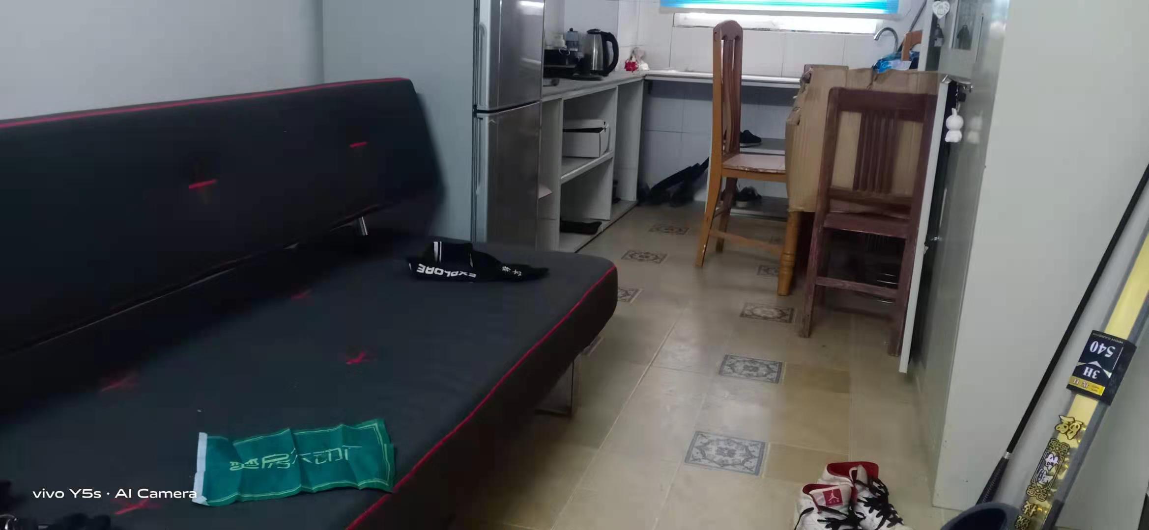 沃尔玛附近 华泰家园 步梯精装房 离车站近