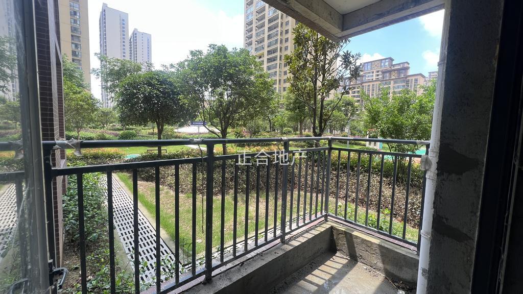 ？捡漏，吾悦旁，新城名都，单价4800，采光好，毛坯边户