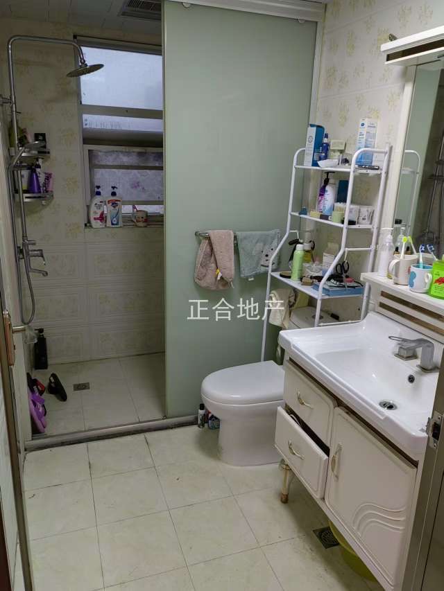 业主诚心出售！御台公馆，单价5000，精装三房，满五，家私家电全送，