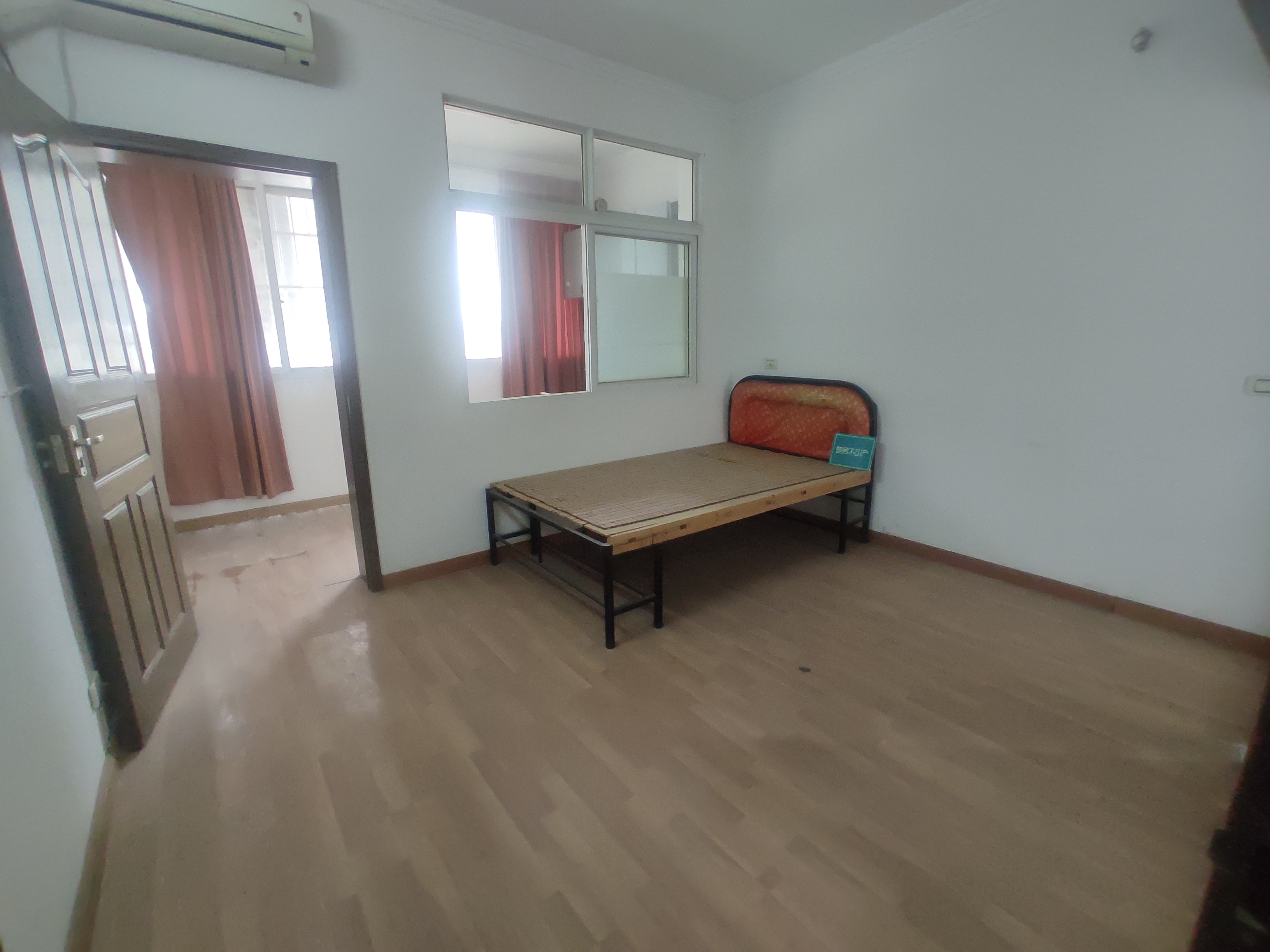 荆洪花园老证南北通透诚心出售