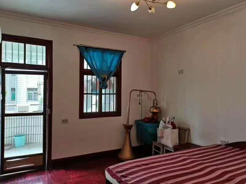 实验二小 房，步梯好楼层，证满二