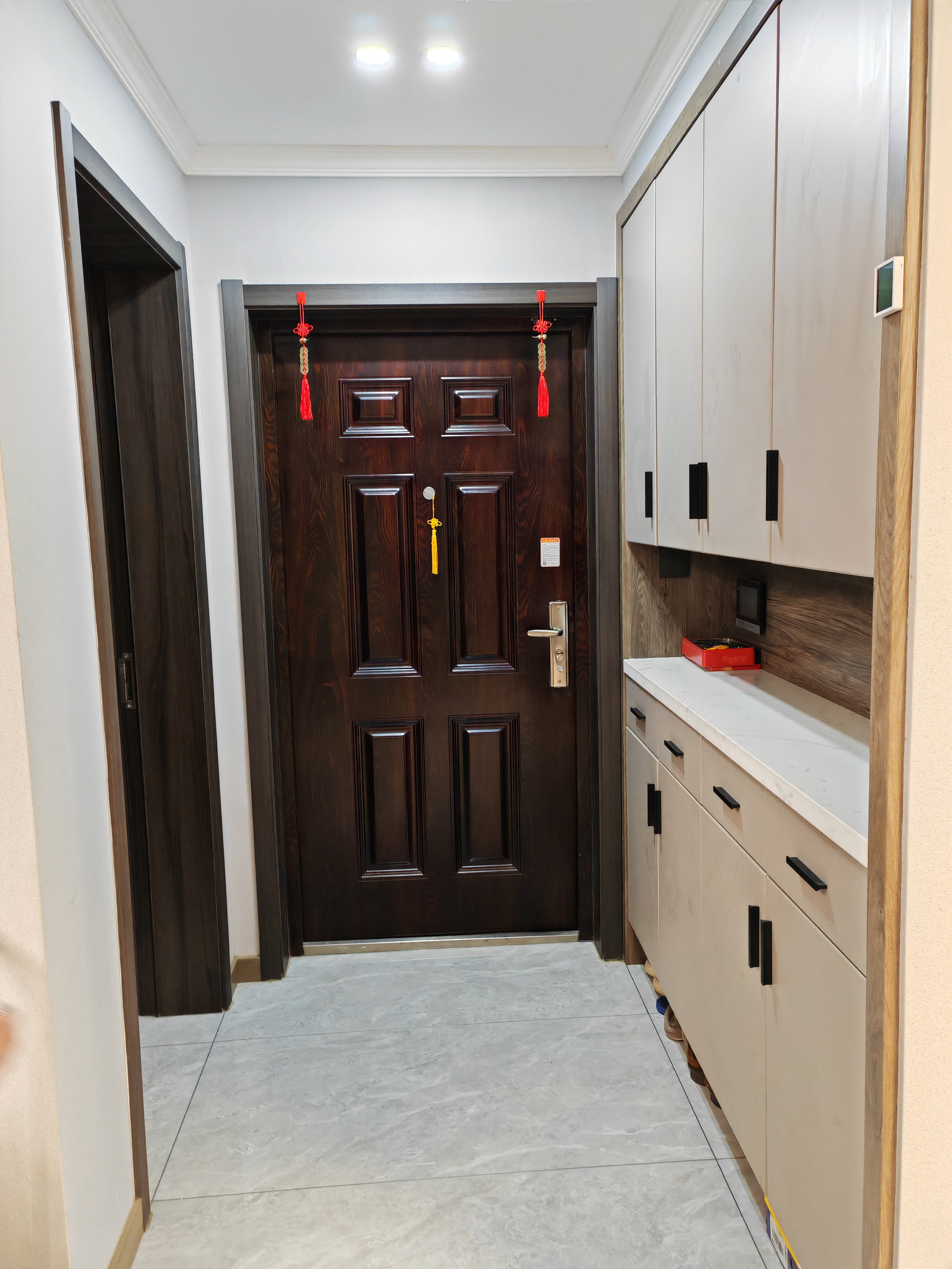 南城，森林国际翡冷翠精装房，地段优，楼层优，品牌家电全送！拧包即住！