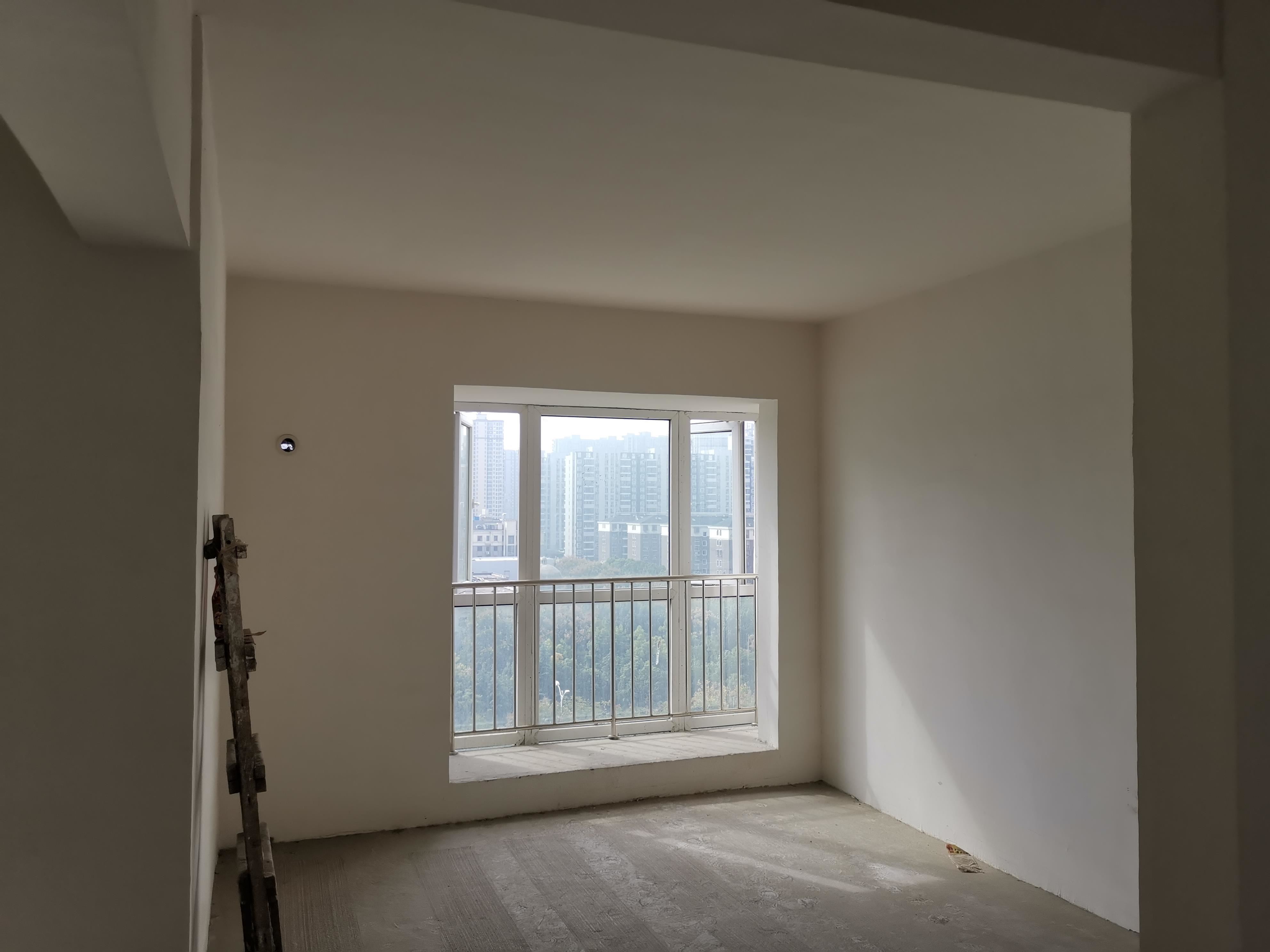 福星城毛坯电梯好楼层采光瞎到位有钥匙 看证满两年