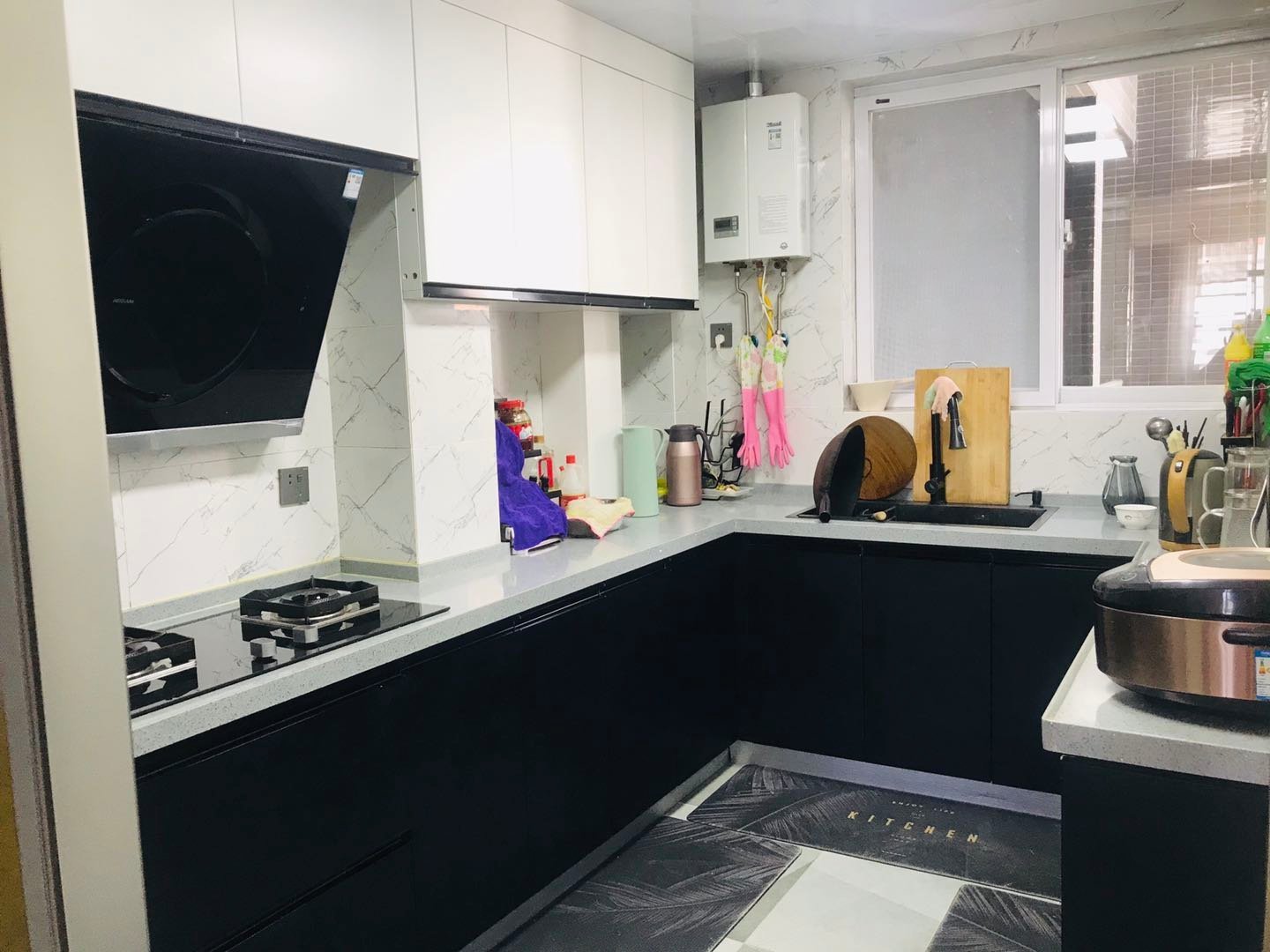 世纪雅园，精装三房两卫，小高层，好楼层，单价4千多，成色新，证满二，