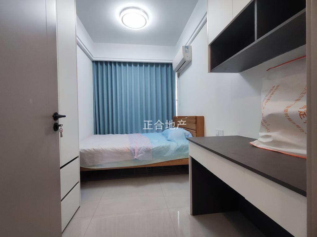 捡漏，亏本出售，南国明珠，精装大四房，单价6000，全新装修，满二​