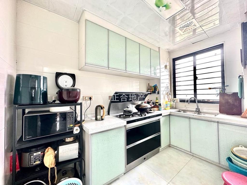 诚心出售，城南，御台公馆，精装四房，配套成熟，好楼层，成色新