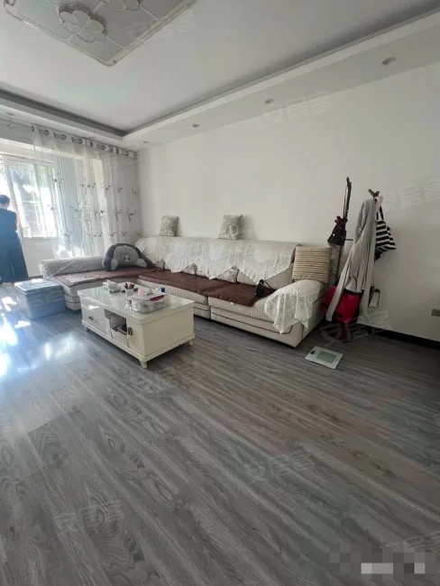 捡漏，商城附近，步梯2楼，精装3室2厅2卫，实验晓学，三中，