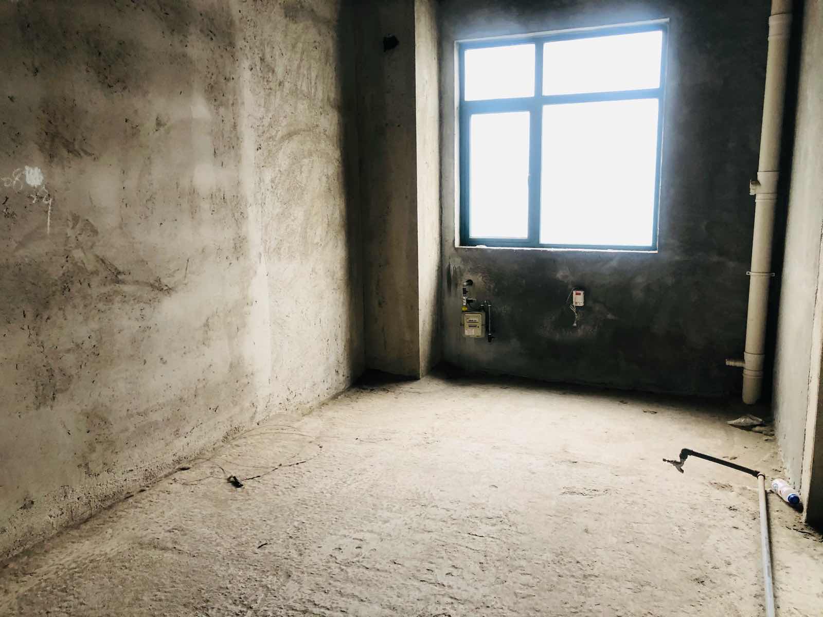 新城壹号毛坯三室二厅二卫南北通透看房提前预约