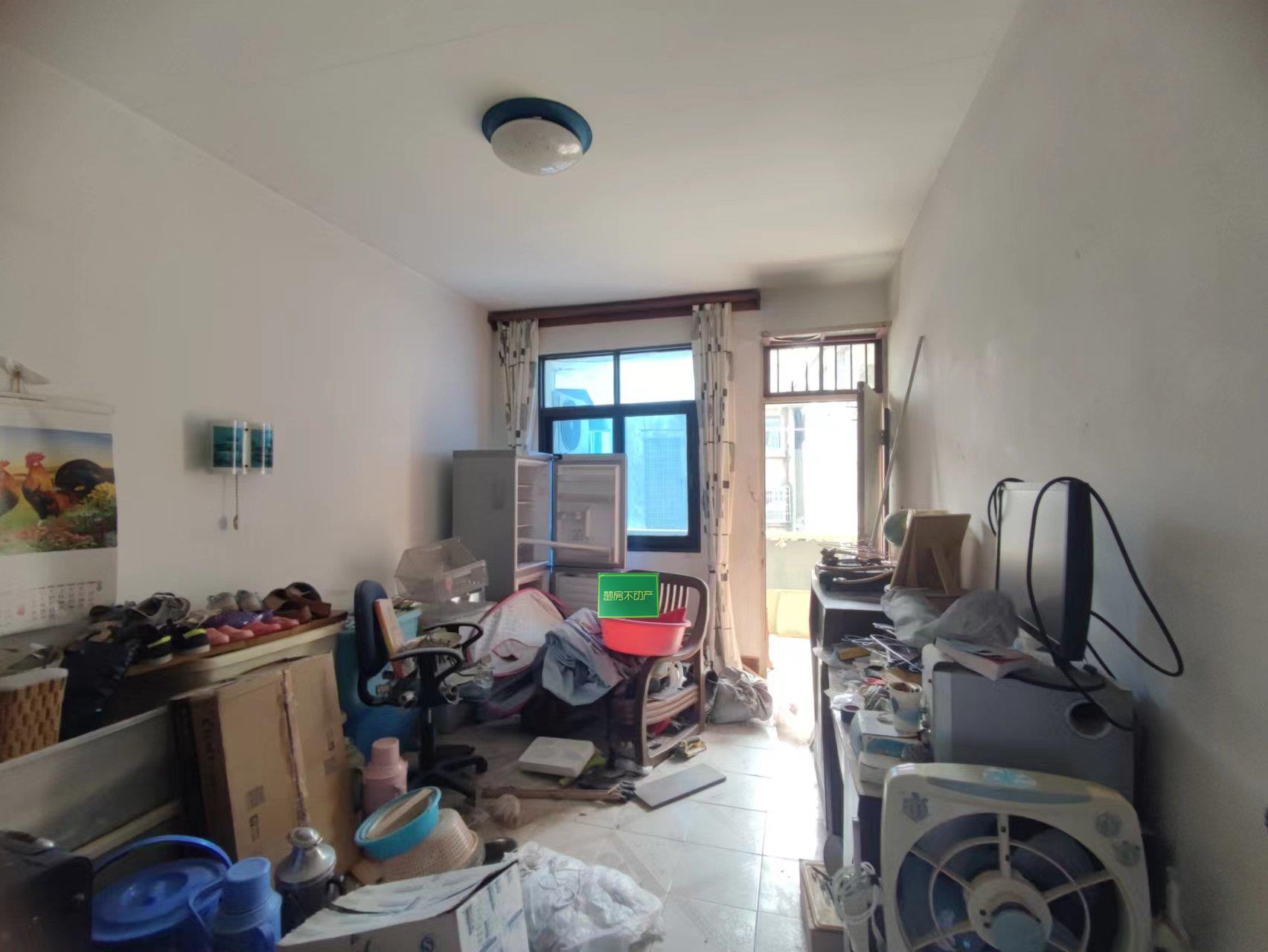 商城旁边物质局宿舍步梯3楼出行方便证件齐全